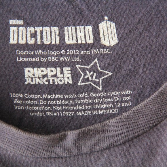 Doctor Who Shirt - Picture 5 of 13